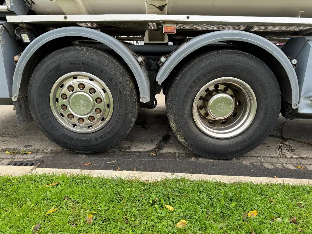 Scania P400 6X2 - EURO 5 + 3 CAMBER + LIFTING AXLE - Truk tangki: gambar 5 Scania P400 6X2 - EURO 5 + 3 CAMBER + LIFTING AXLE - Truk tangki: gambar 5
