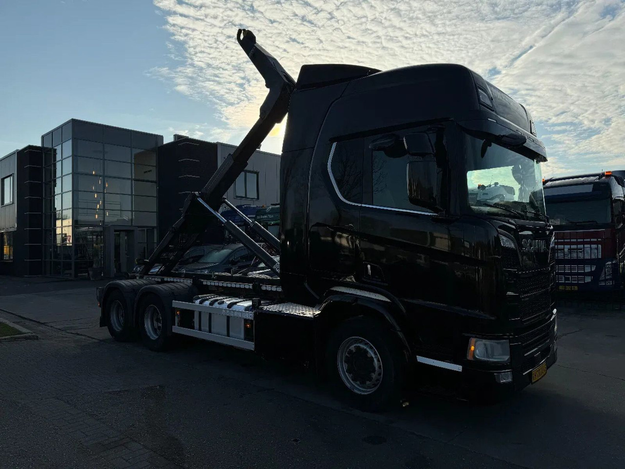 Scania R580 V8 NGS 6X2 EURO 6 VDL 20T HOOK - Hook lift: gambar 4 Scania R580 V8 NGS 6X2 EURO 6 VDL 20T HOOK - Hook lift: gambar 4