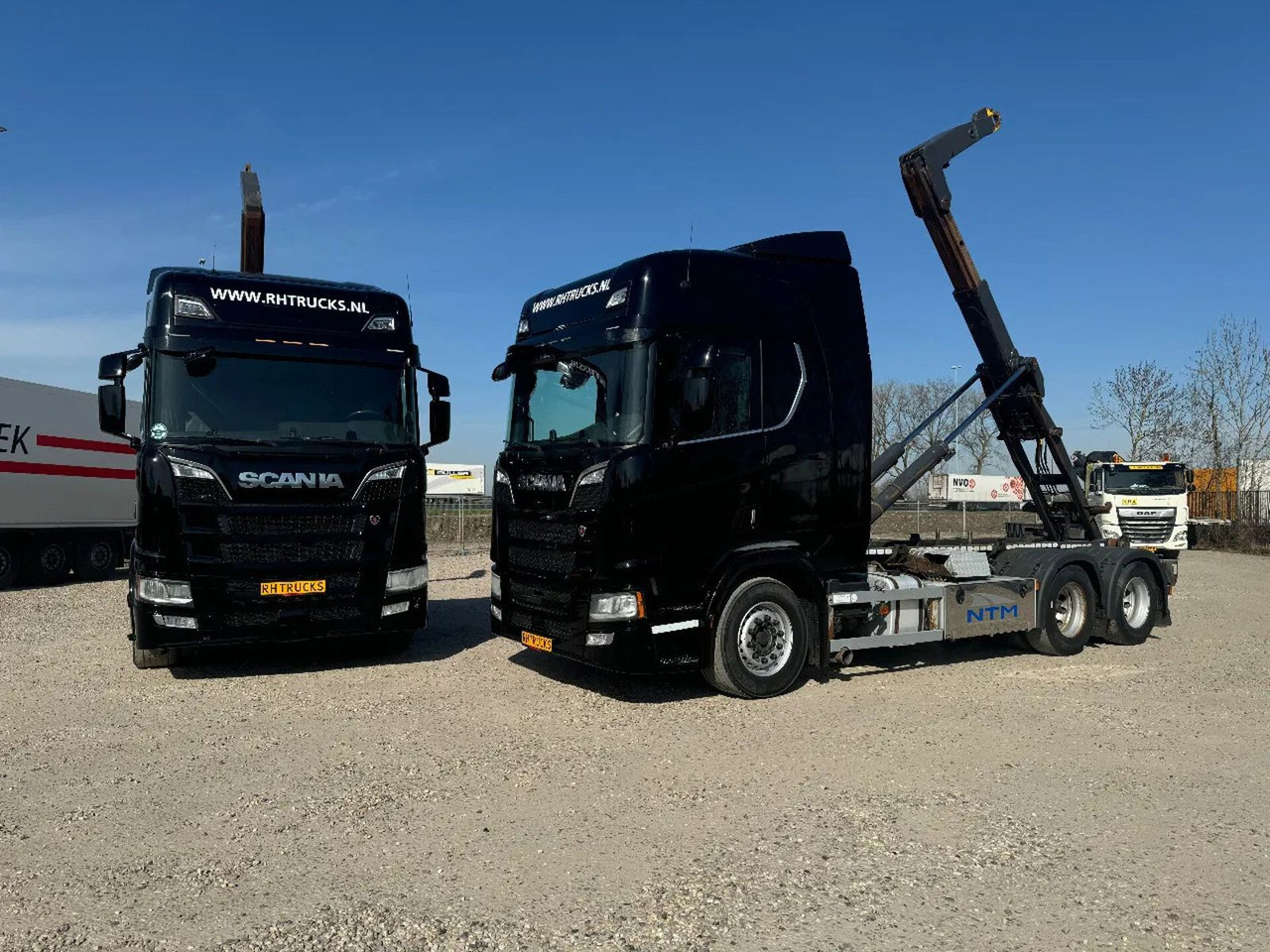 Scania R580 V8 NGS 6X2 EURO 6 VDL 20T HOOK - Hook lift: gambar 1 Scania R580 V8 NGS 6X2 EURO 6 VDL 20T HOOK - Hook lift: gambar 1