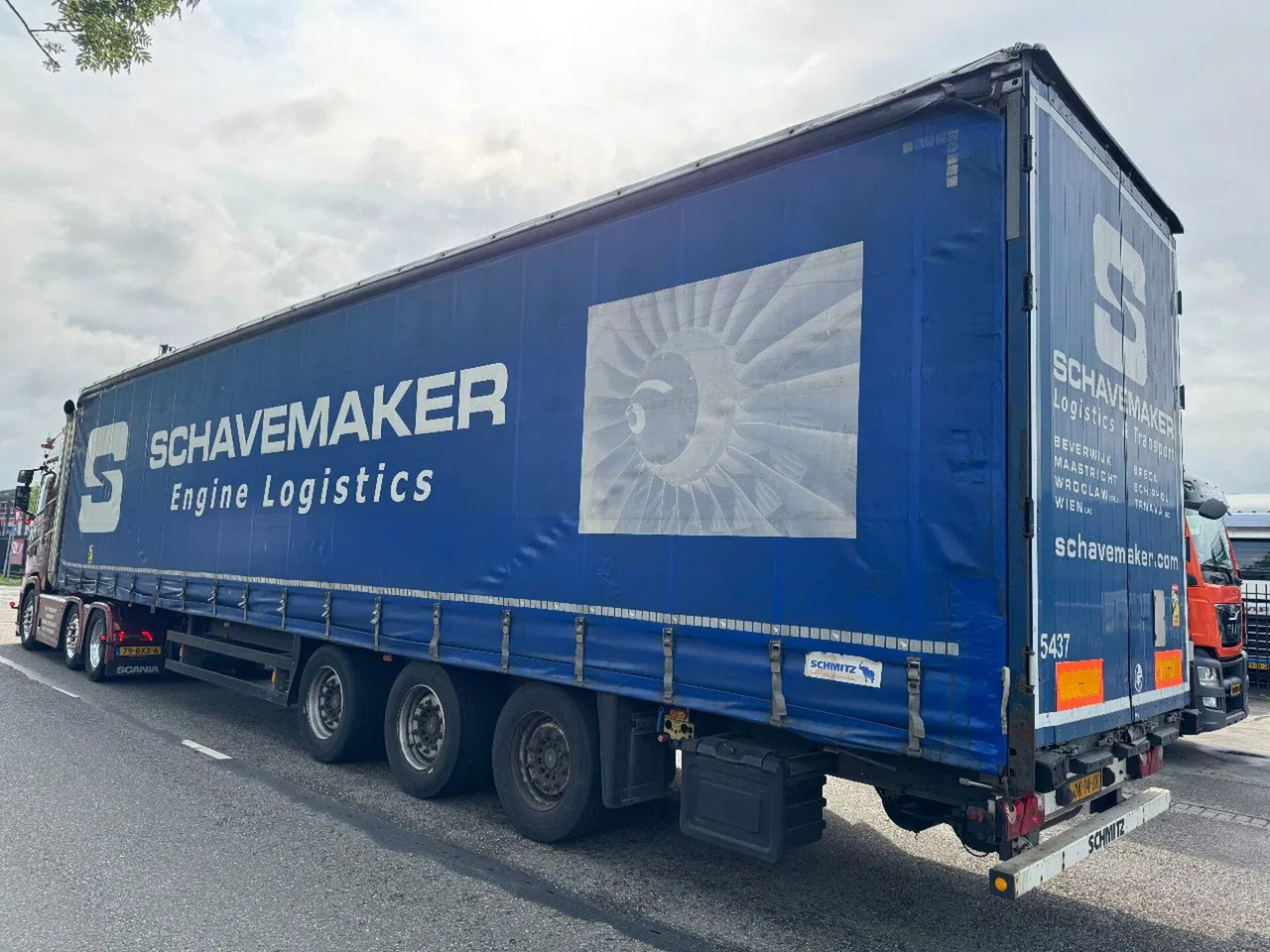 Schmitz Cargobull SCS 24/L - 3 AXLE SAF MEGA - Semi-trailer dengan terpal samping: gambar 5 Schmitz Cargobull SCS 24/L - 3 AXLE SAF MEGA - Semi-trailer dengan terpal samping: gambar 5