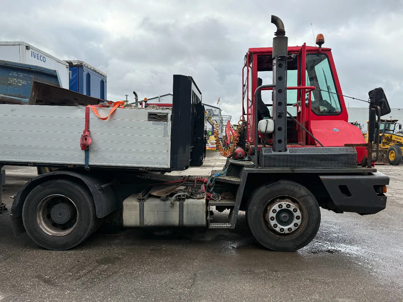 Terberg YT 180 4X2 - HUB REDUCTION + NL REGISTRATION! - Traktor terminal: gambar 4 Terberg YT 180 4X2 - HUB REDUCTION + NL REGISTRATION! - Traktor terminal: gambar 4