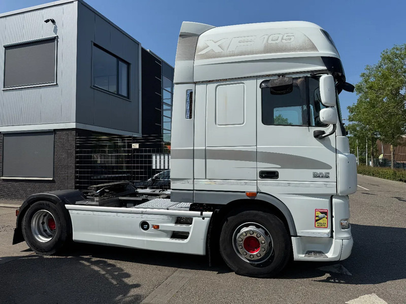 DAF XF 105.510 4X2 SKIRTS ADR RETARDER STANDKLIMA - Tractor head: gambar 4 DAF XF 105.510 4X2 SKIRTS ADR RETARDER STANDKLIMA - Tractor head: gambar 4