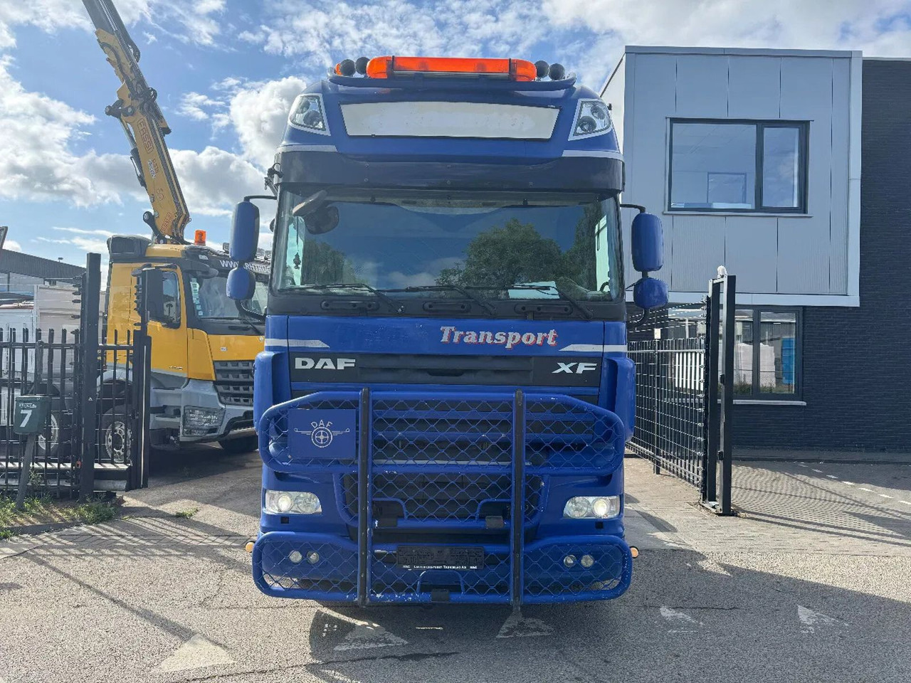 DAF XF 105.510 6X2 EURO 5 MANUAL GEAR + HYDRAULIC ON - Tractor head: gambar 3 DAF XF 105.510 6X2 EURO 5 MANUAL GEAR + HYDRAULIC ON - Tractor head: gambar 3