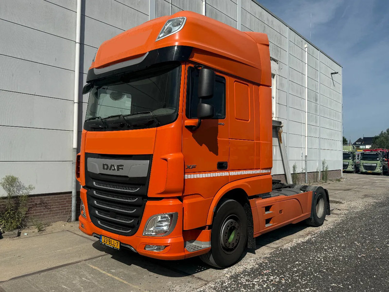 DAF XF 450 4X2 - EURO 6 SKIRTS STANDKLIMA - Tractor head: gambar 2 DAF XF 450 4X2 - EURO 6 SKIRTS STANDKLIMA - Tractor head: gambar 2