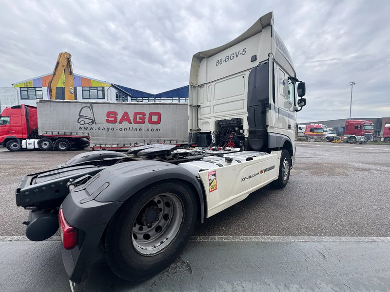 DAF XF 460 4X2 EURO 6 MX ENGINE BRAKE SKIRTS AIRCO - Tractor head: gambar 4 DAF XF 460 4X2 EURO 6 MX ENGINE BRAKE SKIRTS AIRCO - Tractor head: gambar 4