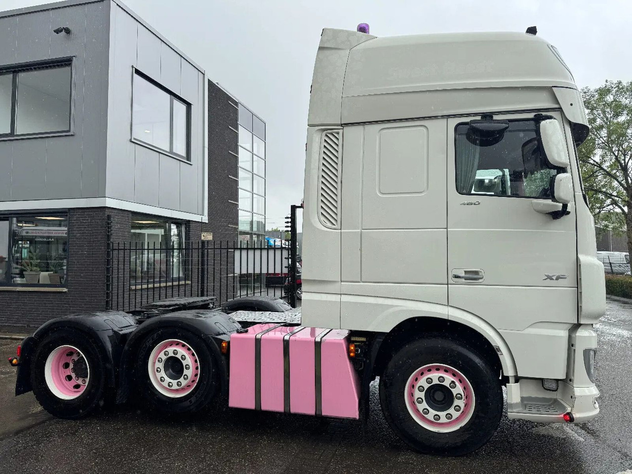 DAF XF 480 6X2 - EURO 6 + LIFT/STEERING AXLE + RETAR - Tractor head: gambar 4 DAF XF 480 6X2 - EURO 6 + LIFT/STEERING AXLE + RETAR - Tractor head: gambar 4
