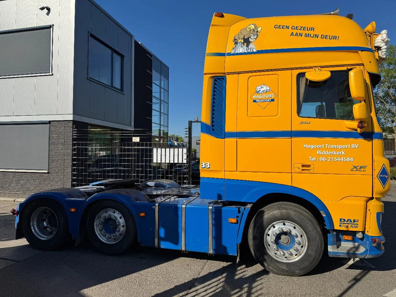 DAF XF 510 6X2 EURO 6 MANUAL GEAR STANDKLIMA HYDRAUL - Tractor head: gambar 4 DAF XF 510 6X2 EURO 6 MANUAL GEAR STANDKLIMA HYDRAUL - Tractor head: gambar 4