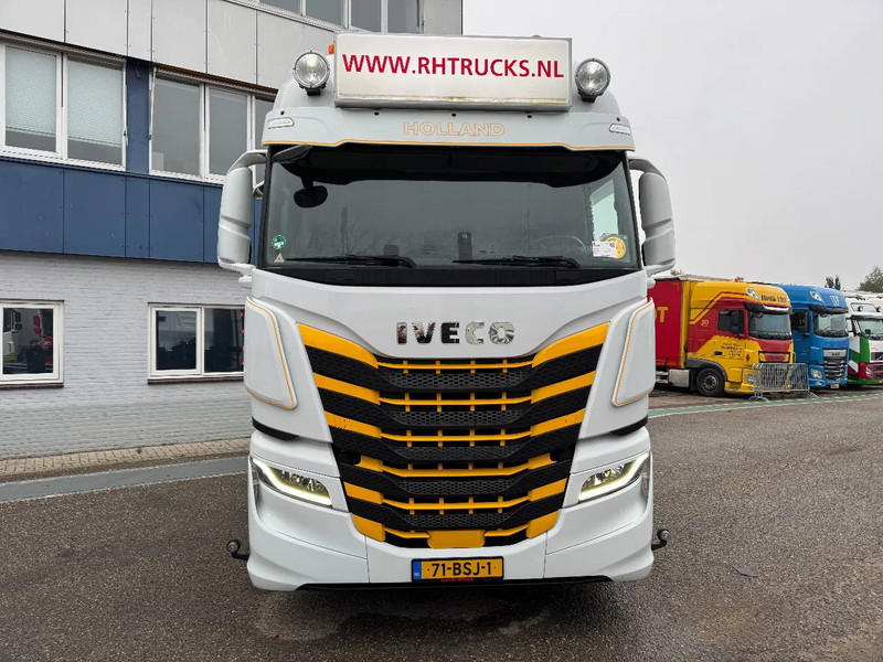 Iveco S-WAY 460 4X2 EURO 6 SKIRTS DOUBLE TANK - Tractor head: gambar 2 Iveco S-WAY 460 4X2 EURO 6 SKIRTS DOUBLE TANK - Tractor head: gambar 2