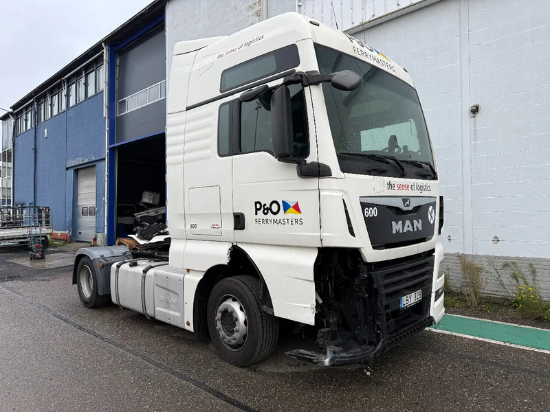 MAN TGX 18.460 4X2 + RETARDER - ENGINE BROKEN - Tractor head: gambar 3 MAN TGX 18.460 4X2 + RETARDER - ENGINE BROKEN - Tractor head: gambar 3