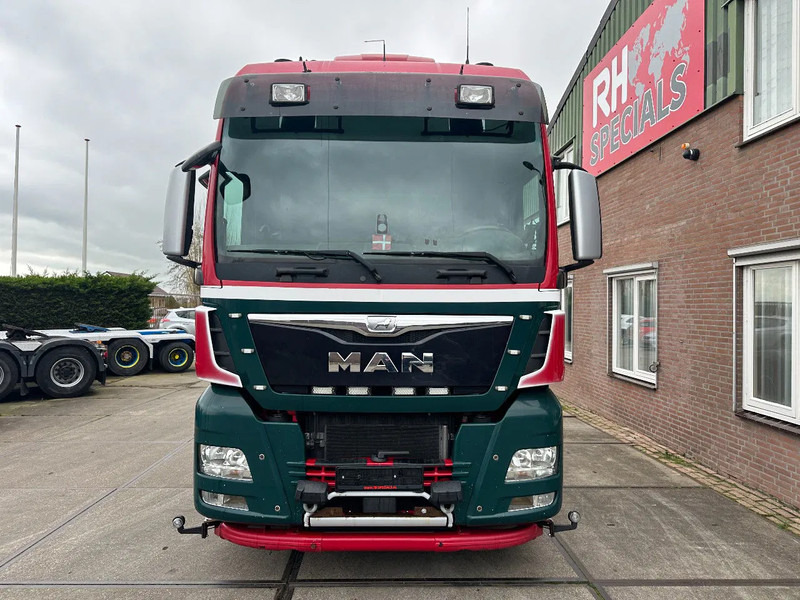 MAN TGX 33.560 6X4 ONLY 290400 KM, 113 TON - Tractor head: gambar 3 MAN TGX 33.560 6X4 ONLY 290400 KM, 113 TON - Tractor head: gambar 3