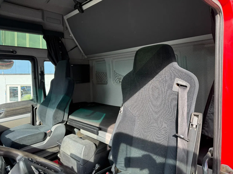 Tractor head MAN TGX 41.540 8X4 170 TON+ RETARDER + PTO HYDRAULICS - ONLY 182.827 KM: gambar 14 Tractor head MAN TGX 41.540 8X4 170 TON+ RETARDER + PTO HYDRAULICS - ONLY 182.827 KM: gambar 14