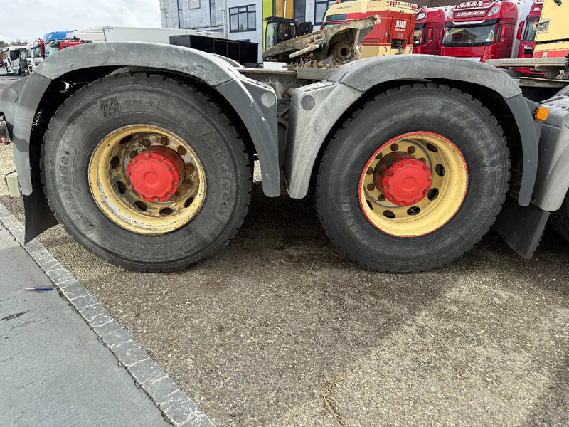 Tractor head MAN TGX 41.540 8X4 170 TON+ RETARDER + PTO HYDRAULICS - ONLY 182.827 KM: gambar 8 Tractor head MAN TGX 41.540 8X4 170 TON+ RETARDER + PTO HYDRAULICS - ONLY 182.827 KM: gambar 8