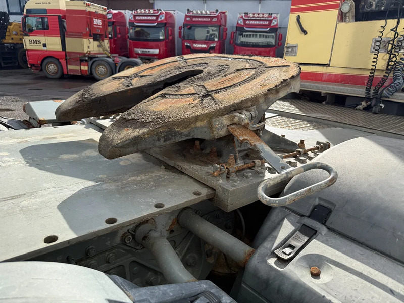 Tractor head MAN TGX 41.540 8X4 170 TON+ RETARDER + PTO HYDRAULICS - ONLY 182.827 KM: gambar 10 Tractor head MAN TGX 41.540 8X4 170 TON+ RETARDER + PTO HYDRAULICS - ONLY 182.827 KM: gambar 10