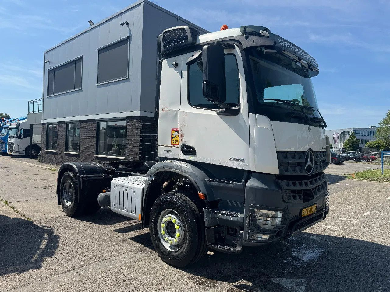 Mercedes-Benz Arocs 1939 4X2 EURO 6 HUB REDUCTION - Tractor head: gambar 3 Mercedes-Benz Arocs 1939 4X2 EURO 6 HUB REDUCTION - Tractor head: gambar 3