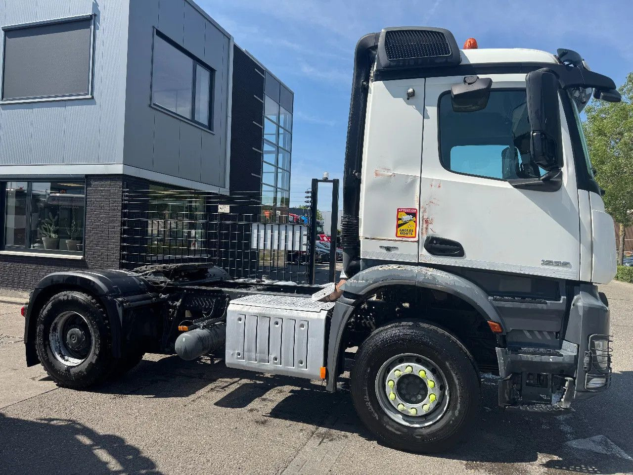 Mercedes-Benz Arocs 1939 4X2 EURO 6 HUB REDUCTION - Tractor head: gambar 4 Mercedes-Benz Arocs 1939 4X2 EURO 6 HUB REDUCTION - Tractor head: gambar 4