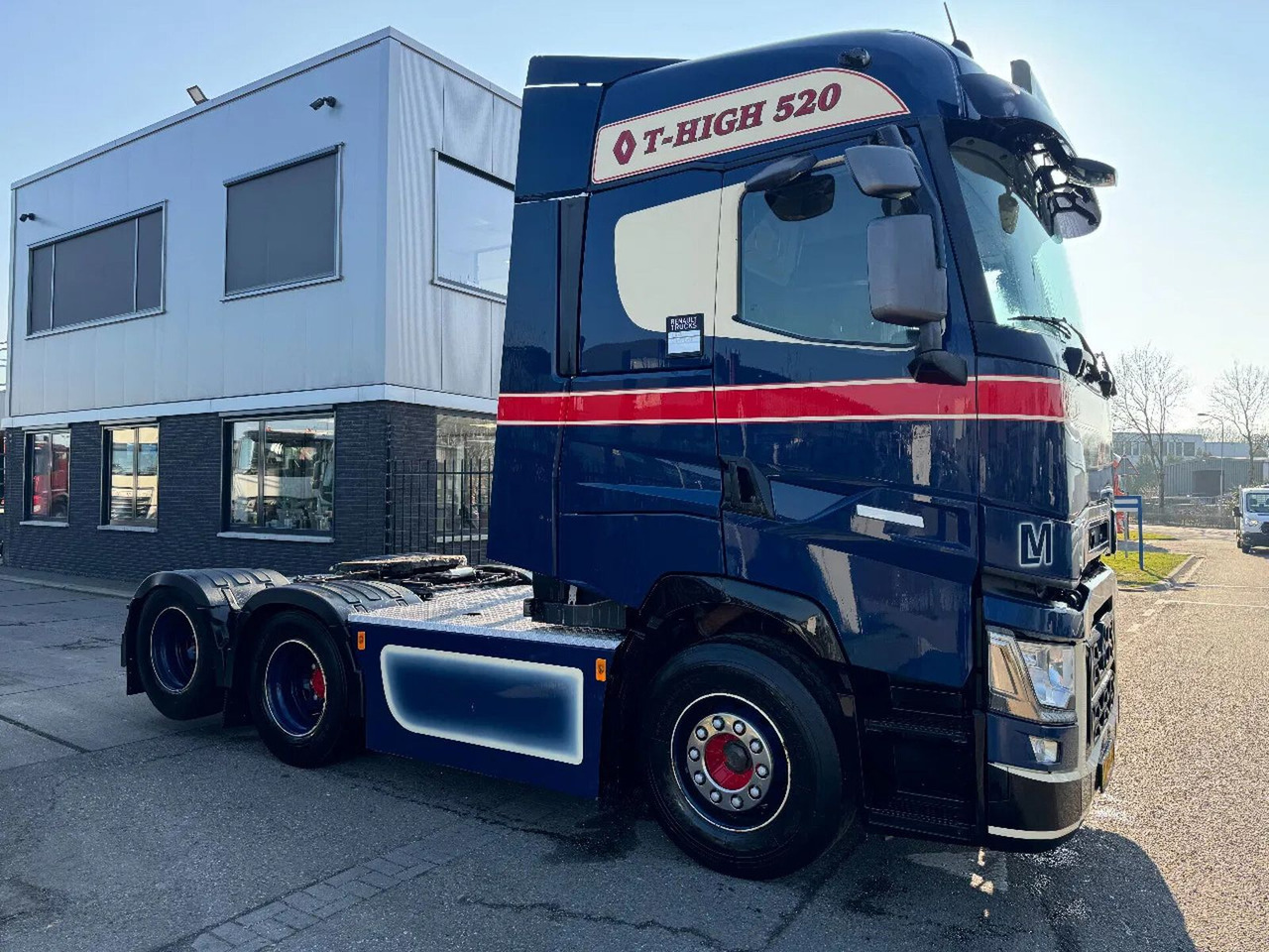 Renault T520 6X2 EURO 6 HYDRAULIC BOOGIE - Tractor head: gambar 3 Renault T520 6X2 EURO 6 HYDRAULIC BOOGIE - Tractor head: gambar 3