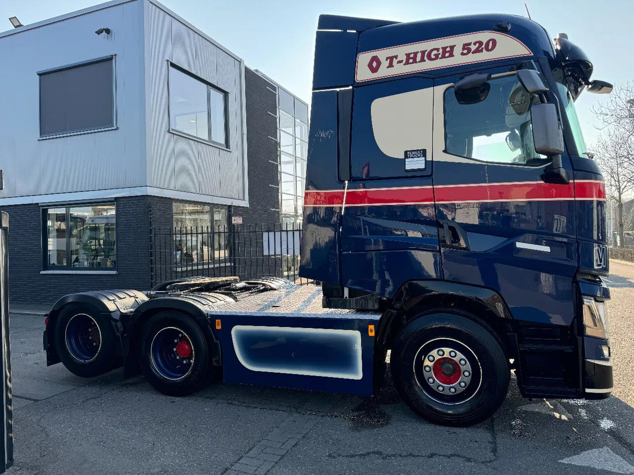 Renault T520 6X2 EURO 6 HYDRAULIC BOOGIE - Tractor head: gambar 4 Renault T520 6X2 EURO 6 HYDRAULIC BOOGIE - Tractor head: gambar 4