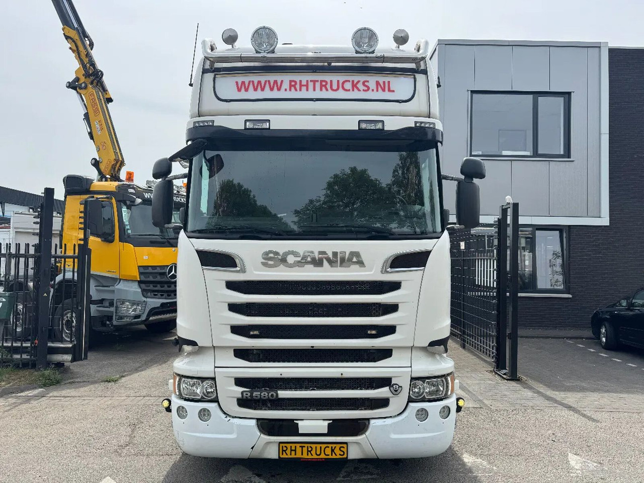 Scania R580 V8 6X2 EURO 6 LEATHER NAVI HYDRAULIC - Tractor head: gambar 2 Scania R580 V8 6X2 EURO 6 LEATHER NAVI HYDRAULIC - Tractor head: gambar 2