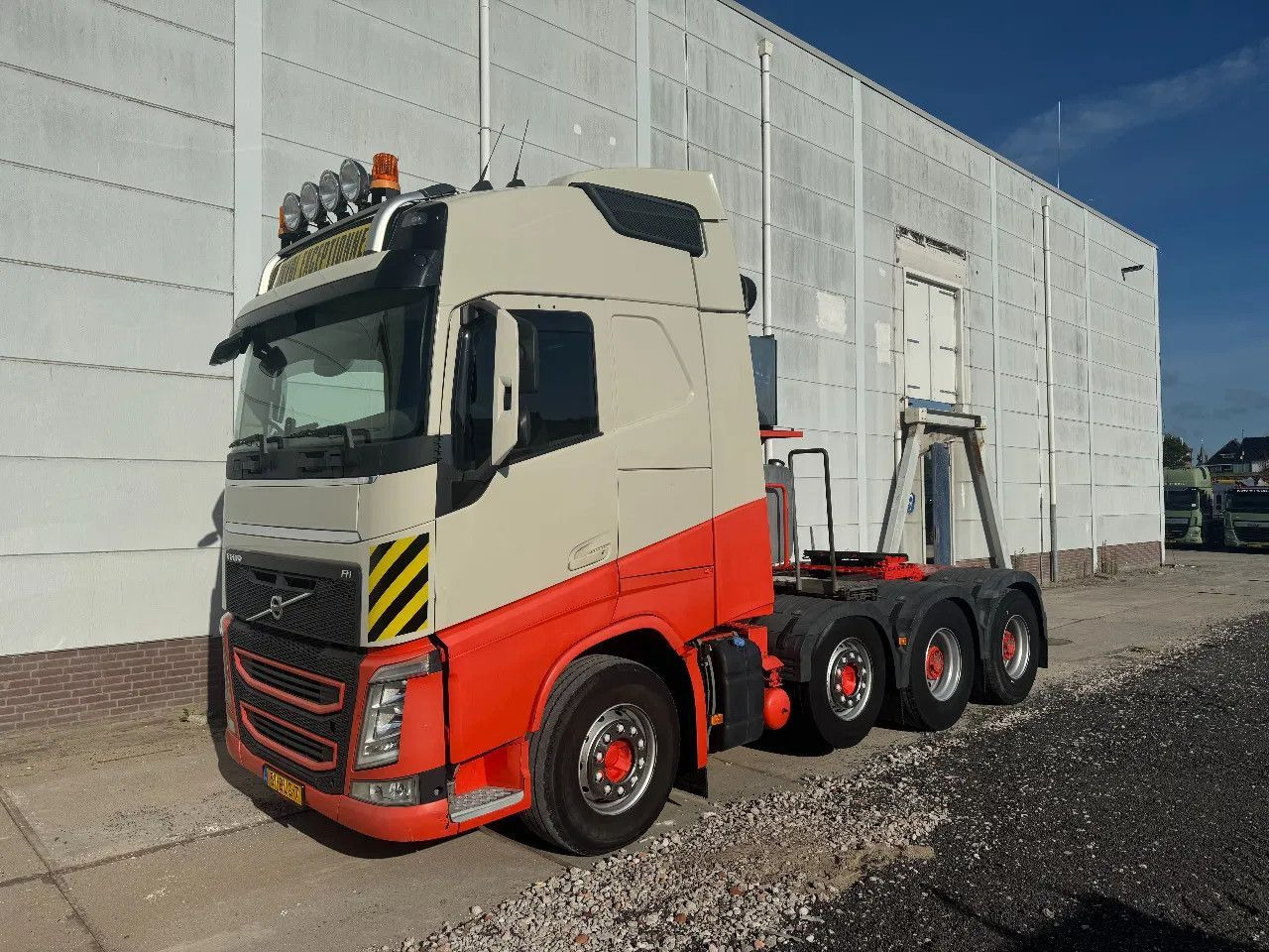 Volvo FH 13.540 8X4, 150 TON, INTARDER, 566862 KM - Tractor head: gambar 1 Volvo FH 13.540 8X4, 150 TON, INTARDER, 566862 KM - Tractor head: gambar 1