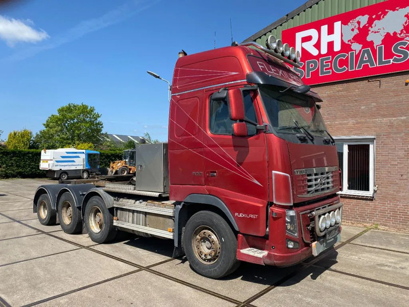 Volvo FH 16.700 FH16-700 8X4 140 TON FULL STEEL - Tractor head: gambar 4 Volvo FH 16.700 FH16-700 8X4 140 TON FULL STEEL - Tractor head: gambar 4