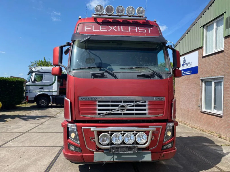 Volvo FH 16.700 FH16-700 8X4 140 TON FULL STEEL - Tractor head: gambar 3 Volvo FH 16.700 FH16-700 8X4 140 TON FULL STEEL - Tractor head: gambar 3