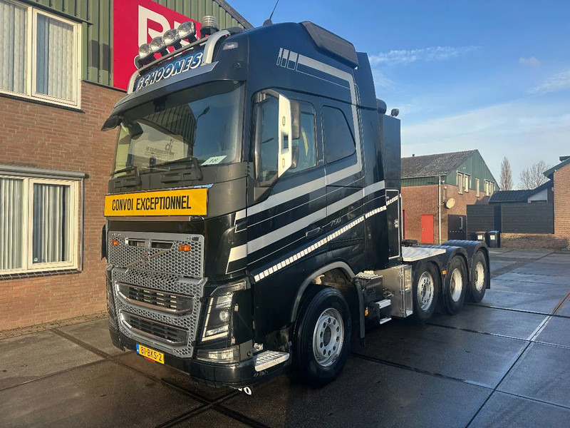 Volvo FH 16.750 8X4 170 TON, INTARDER - Tractor head: gambar 1 Volvo FH 16.750 8X4 170 TON, INTARDER - Tractor head: gambar 1