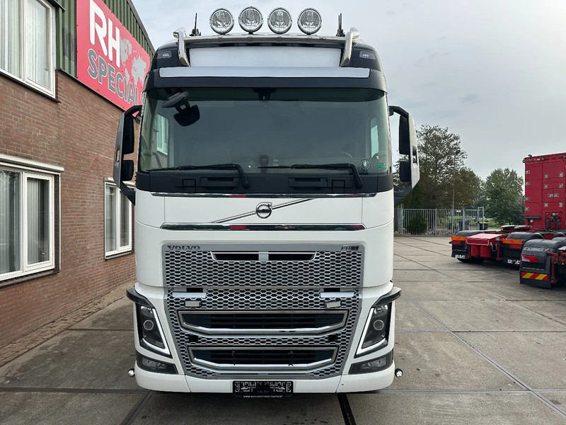 Volvo FH 16.750 8X4, 180 TON POWER STEERING HYDRAULIC - Tractor head: gambar 3 Volvo FH 16.750 8X4, 180 TON POWER STEERING HYDRAULIC - Tractor head: gambar 3