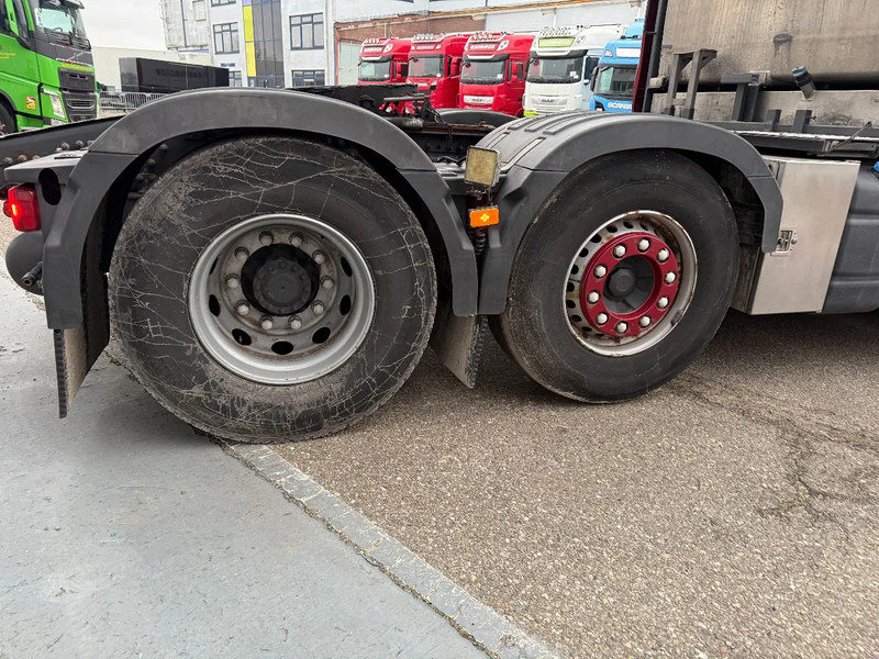 Volvo FH 540 6X2 EURO 6 + STEERING & LIFTING AXLE + Volvo Dynamic Steering - Tractor head: gambar 4 Volvo FH 540 6X2 EURO 6 + STEERING & LIFTING AXLE + Volvo Dynamic Steering - Tractor head: gambar 4