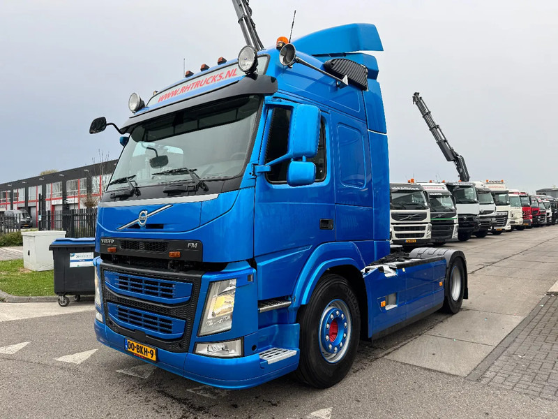 Volvo FM 370 4X2 EURO 6 SKIRTS SPOILERS I-SHIFT - Tractor head: gambar 1 Volvo FM 370 4X2 EURO 6 SKIRTS SPOILERS I-SHIFT - Tractor head: gambar 1
