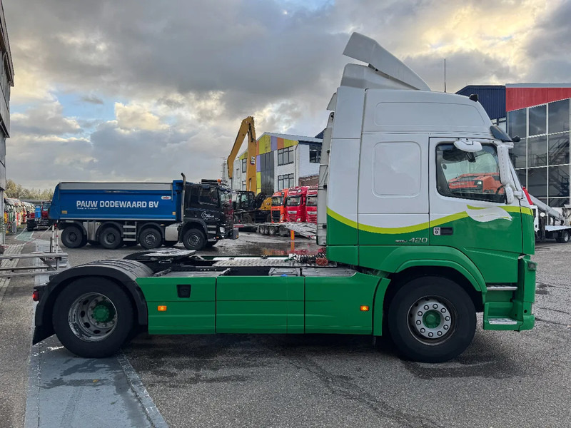 Volvo FM 420 4X2 EURO 6 SKIRTS AUTOMATIC - Tractor head: gambar 4 Volvo FM 420 4X2 EURO 6 SKIRTS AUTOMATIC - Tractor head: gambar 4