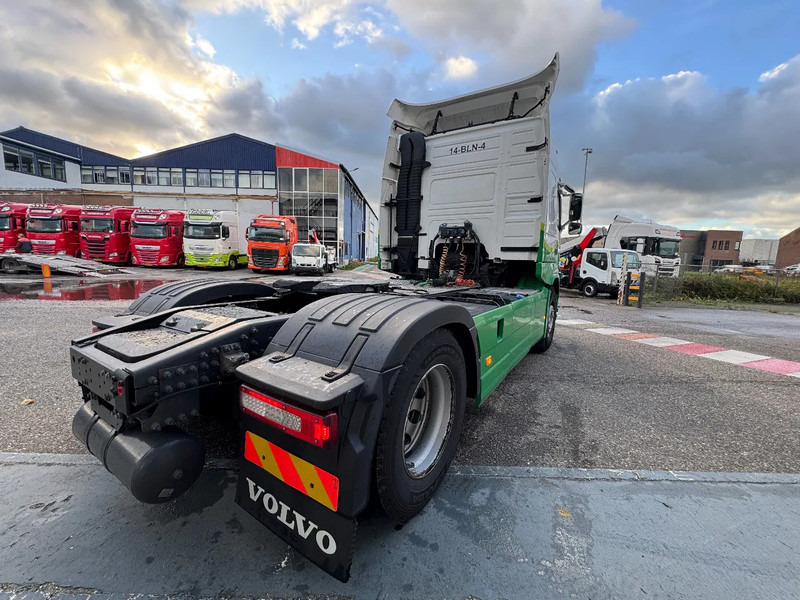 Volvo FM 420 4X2 EURO 6 SKIRTS AUTOMATIC - Tractor head: gambar 5 Volvo FM 420 4X2 EURO 6 SKIRTS AUTOMATIC - Tractor head: gambar 5