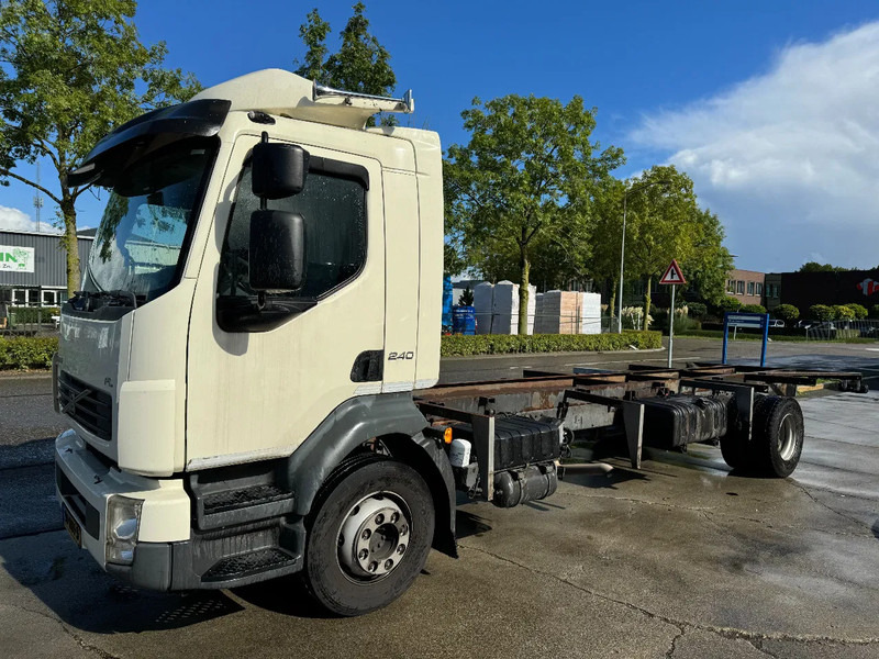 Volvo FL 240 4X2 - EURO 5 CHASSIS - Truk sasis: gambar 1 Volvo FL 240 4X2 - EURO 5 CHASSIS - Truk sasis: gambar 1
