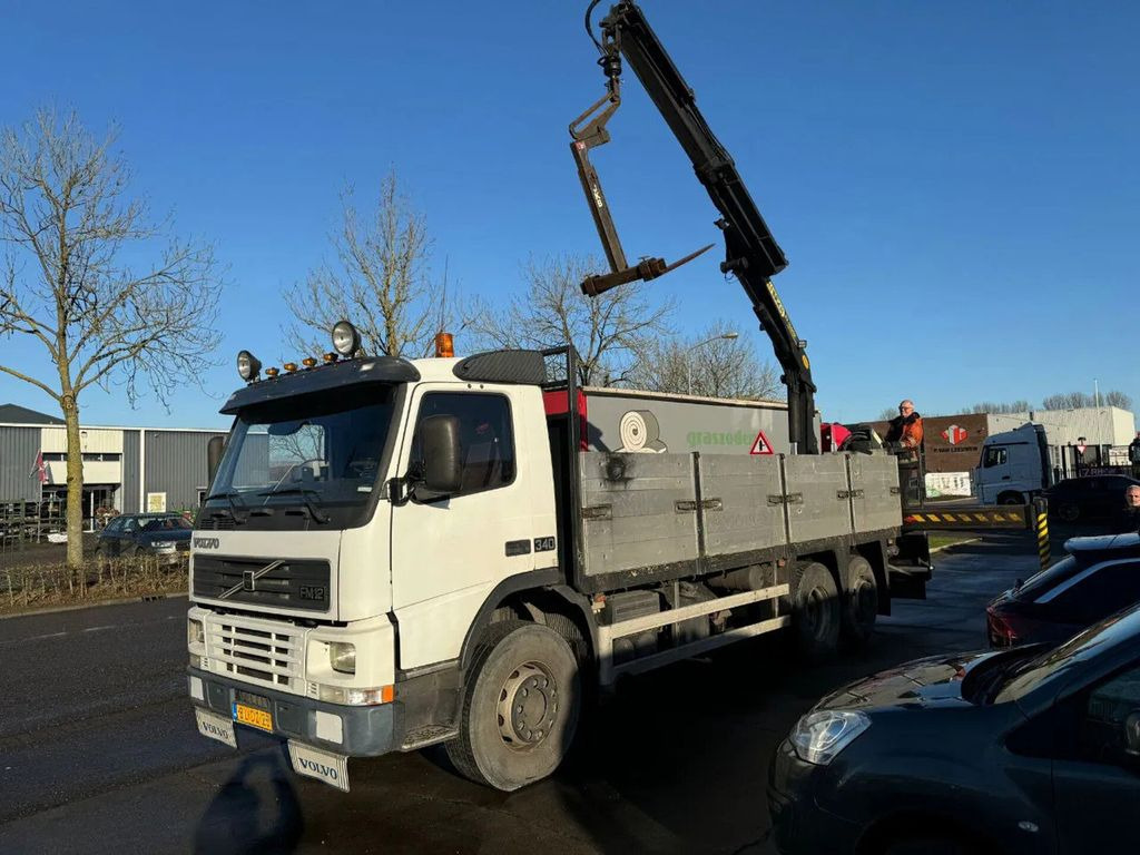 Volvo FM 12.340 6X2 - EURO 3 + PALFINGER PK15002 + LIF - Truk derek, Truk flatbed: gambar 2 Volvo FM 12.340 6X2 - EURO 3 + PALFINGER PK15002 + LIF - Truk derek, Truk flatbed: gambar 2