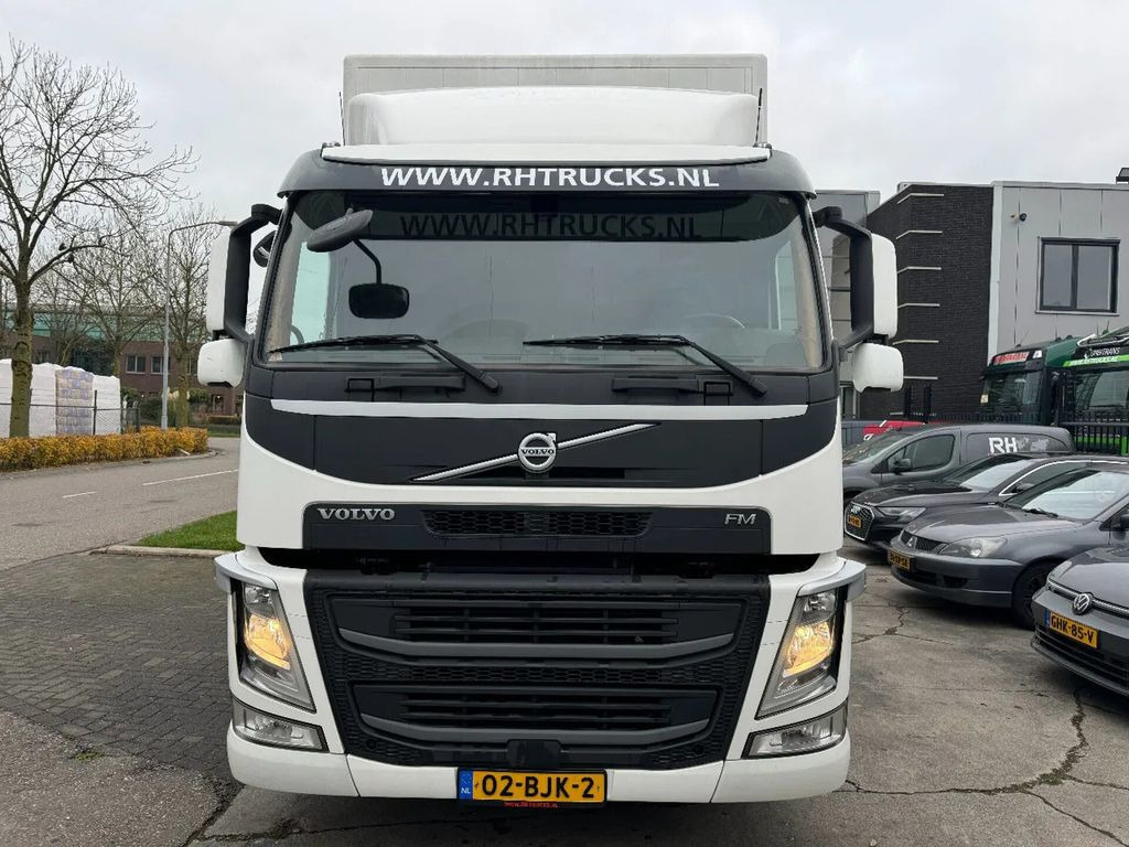 Volvo FM 330 4X2 - EURO 6 + DHOLLANDIA LIFT + ONLY 500 - Truk box: gambar 2 Volvo FM 330 4X2 - EURO 6 + DHOLLANDIA LIFT + ONLY 500 - Truk box: gambar 2