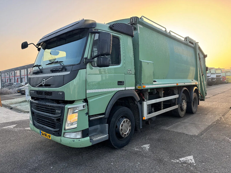Volvo FM 330 6X2 DENNIS EAGLE ROS ROCA OLYMPUS 21W + WEIGHING SYSTEM - Truk sampah: gambar 1 Volvo FM 330 6X2 DENNIS EAGLE ROS ROCA OLYMPUS 21W + WEIGHING SYSTEM - Truk sampah: gambar 1