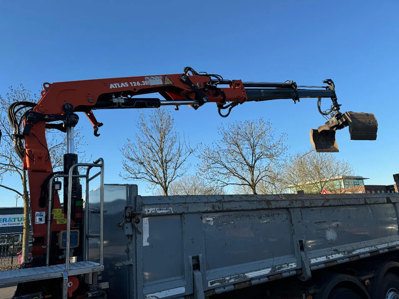 Truk jungkit, Truk derek Volvo FM 330 6X2 - EURO 5 + ATLAS 126.3E A2 + REMOTE + LIFT/STEERING AXLE: gambar 7