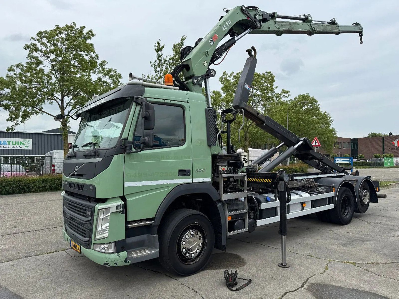 Volvo FM 370 6X2 VDL 21T HOOK + HIAB 211 + REMOTE CONT - Truk derek: gambar 2 Volvo FM 370 6X2 VDL 21T HOOK + HIAB 211 + REMOTE CONT - Truk derek: gambar 2