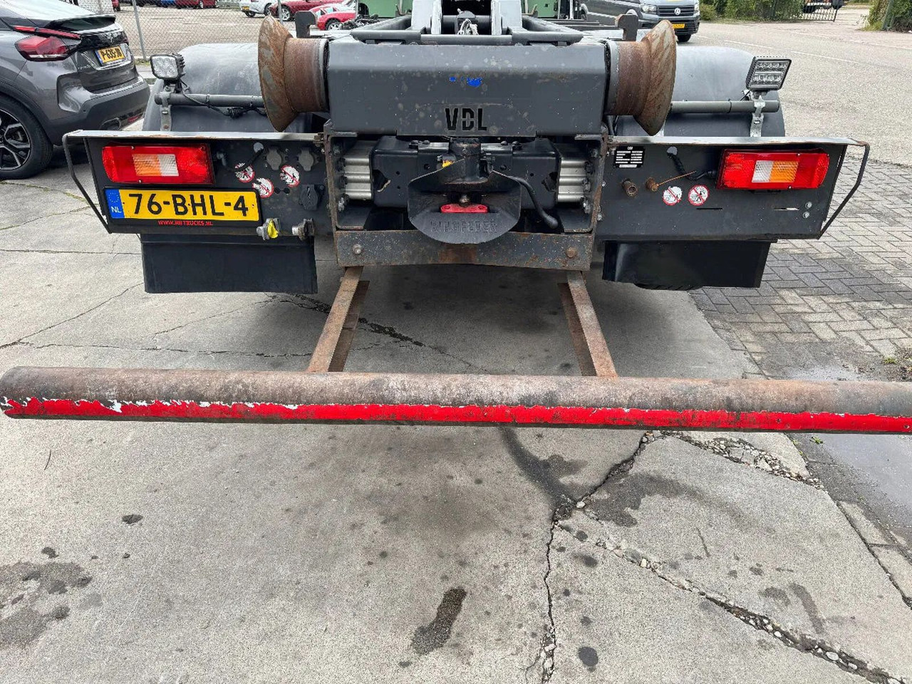 Truk derek Volvo FM 370 6X2 VDL 21T HOOK + HIAB 211 + REMOTE CONT: gambar 14