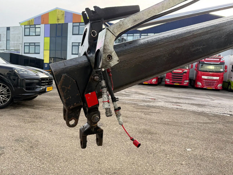 Volvo FM 420 8X2 EEV + HMF 2420-K3 + REMOTE + 5E & 6E FUNCTIE - Truk derek: gambar 4 Volvo FM 420 8X2 EEV + HMF 2420-K3 + REMOTE + 5E & 6E FUNCTIE - Truk derek: gambar 4