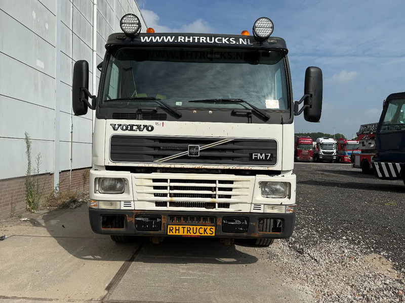 Volvo FM 7.290 4X2 - EURO 2 + MANUAL GEARBOX - Truk flatbed: gambar 2 Volvo FM 7.290 4X2 - EURO 2 + MANUAL GEARBOX - Truk flatbed: gambar 2