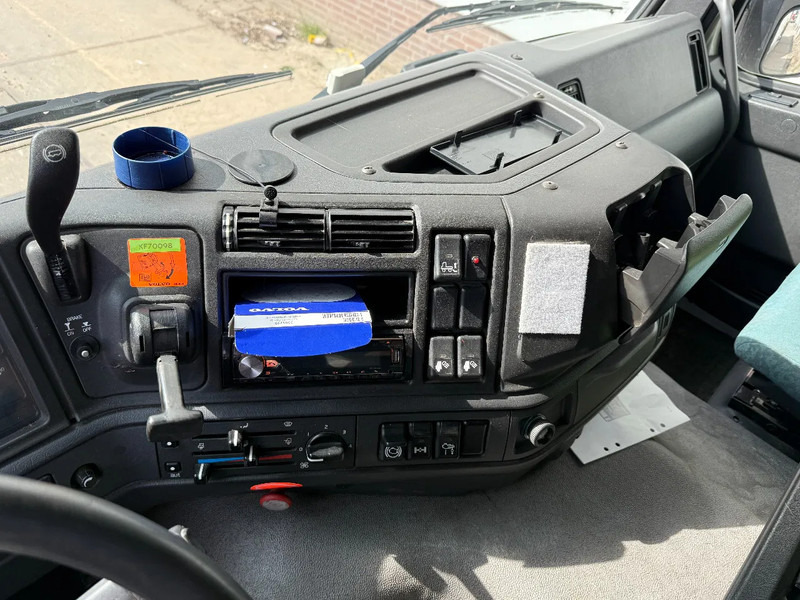 Truk flatbed Volvo FM 7.290 4X2 - EURO 2 + MANUAL GEARBOX: gambar 11