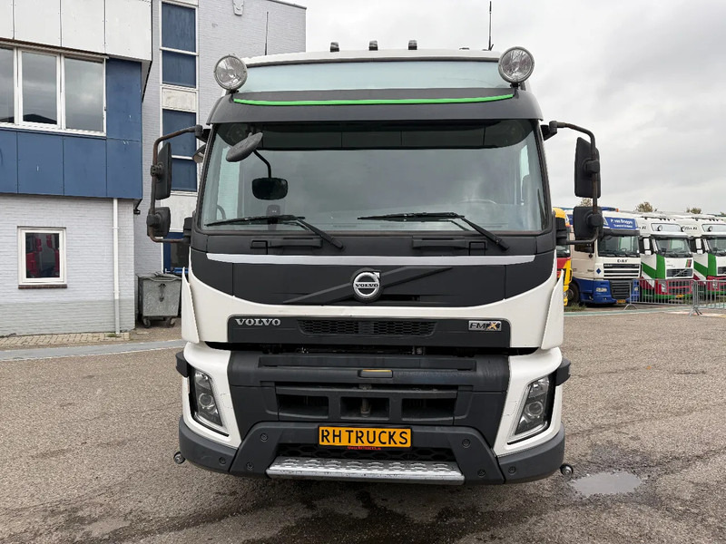 Volvo FMX 500 8x4 HOOKLIFT HIAB XR22SL61, LAST AXLE STEERING - Hook lift: gambar 2 Volvo FMX 500 8x4 HOOKLIFT HIAB XR22SL61, LAST AXLE STEERING - Hook lift: gambar 2