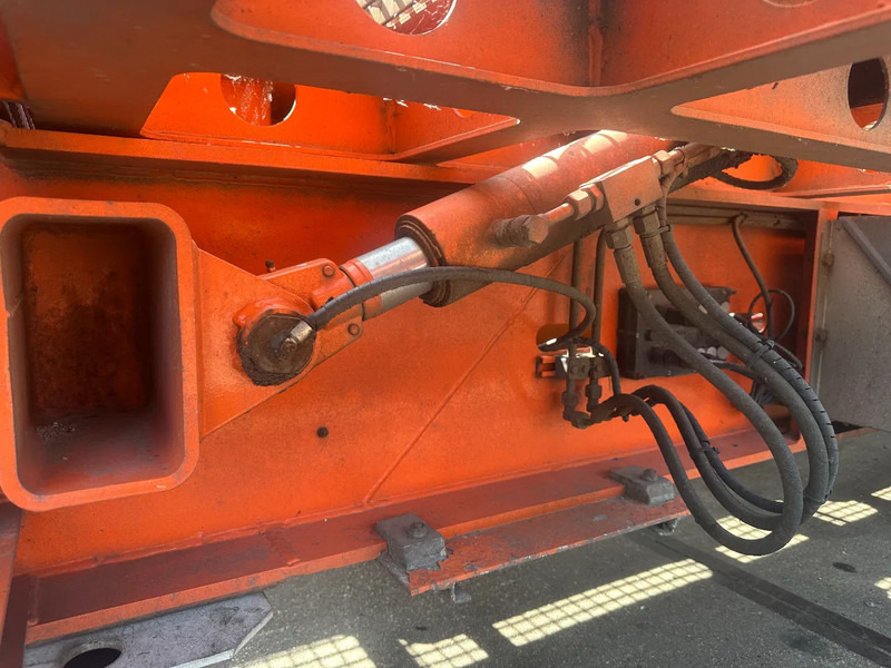 Zanner STL 45, 2 AXLE FORCED STEERING,LIFTING DECK, REMOTE CONTROL, WINCH, DUBBLE HYDRAULIC RAMPS - Semi-trailer low bed: gambar 3 Zanner STL 45, 2 AXLE FORCED STEERING,LIFTING DECK, REMOTE CONTROL, WINCH, DUBBLE HYDRAULIC RAMPS - Semi-trailer low bed: gambar 3