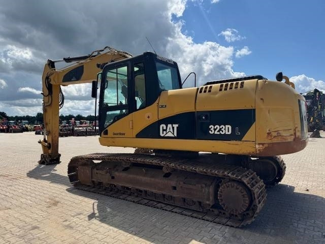 CAT 323 D L - Ekskavator perayap: gambar 5 CAT 323 D L - Ekskavator perayap: gambar 5