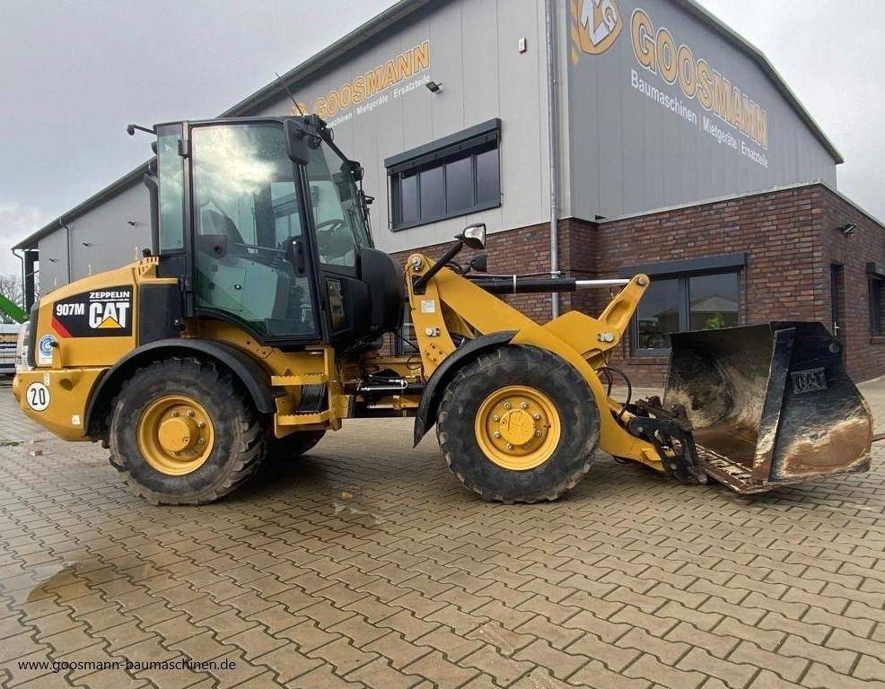 CAT 907 M - Wheel loader: gambar 1 CAT 907 M - Wheel loader: gambar 1