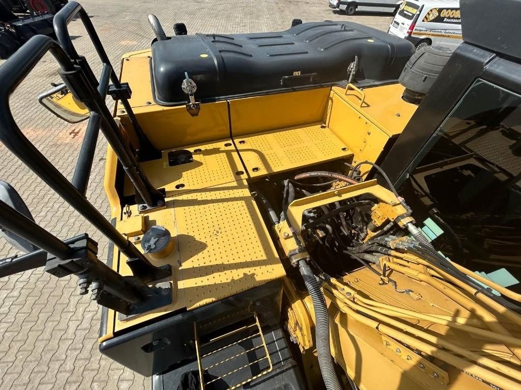 Ekskavator perayap CATERPILLAR 320 EL: gambar 11