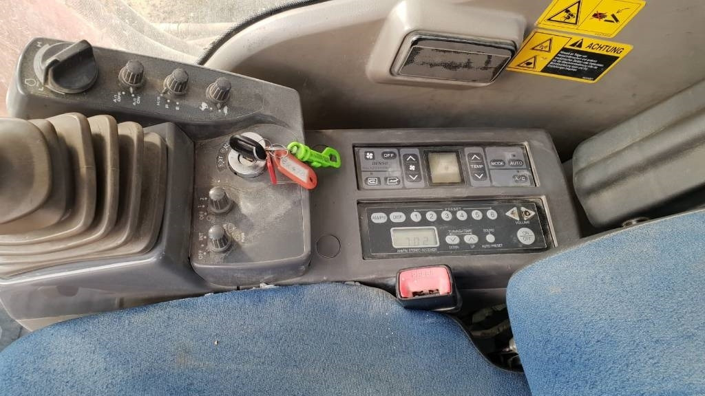 HITACHI ZX 470LCH-3 - Ekskavator perayap: gambar 4 HITACHI ZX 470LCH-3 - Ekskavator perayap: gambar 4