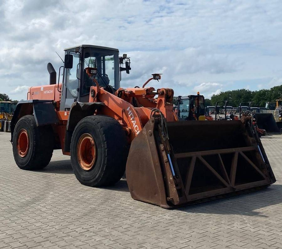 Hitachi LX 210 E - Wheel loader: gambar 1 Hitachi LX 210 E - Wheel loader: gambar 1