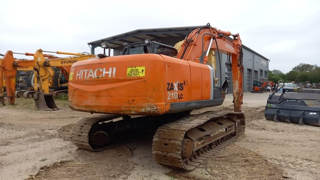 Hitachi ZX 210 LC-3 - Ekskavator perayap: gambar 5 Hitachi ZX 210 LC-3 - Ekskavator perayap: gambar 5