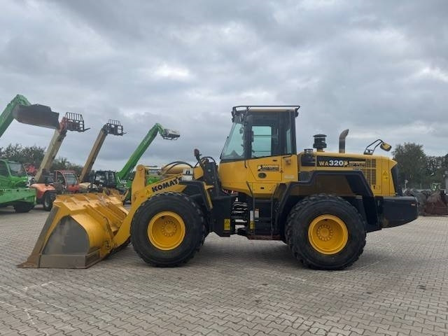 Komatsu WA 320  - Wheel loader: gambar 2 Komatsu WA 320  - Wheel loader: gambar 2